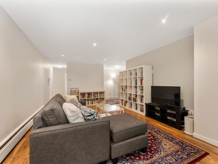 Property Photo:  1611 E 3rd Street 305  BC V5N 1H1 