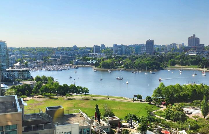 Property Photo:  1323 Homer Street 1605  BC V6B 5T1 