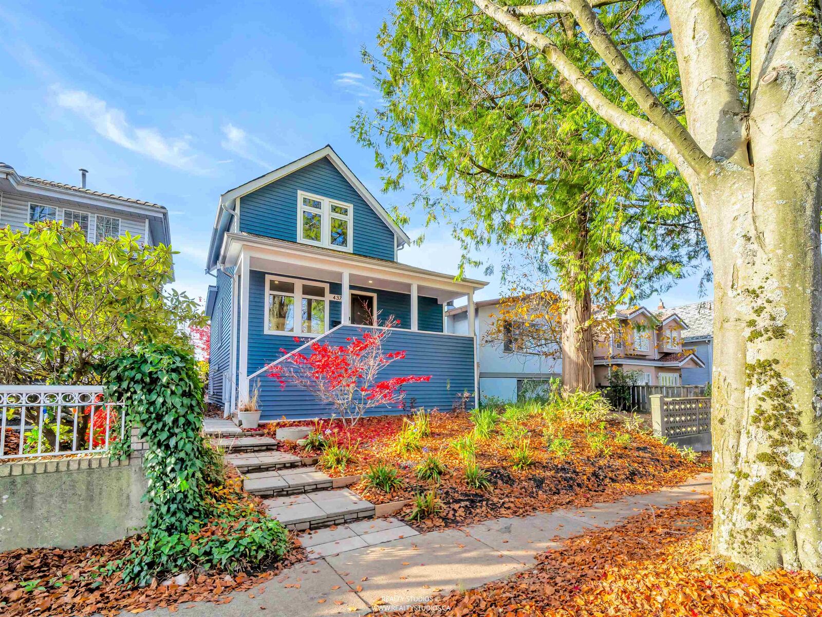 Property Photo:  4379 Welwyn Street  BC V5N 3Z3 