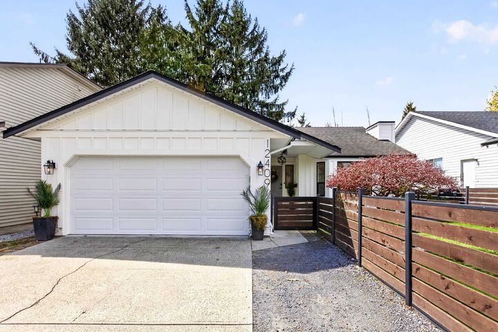 Property Photo:  12409 233A Street  BC V2X 0N1 