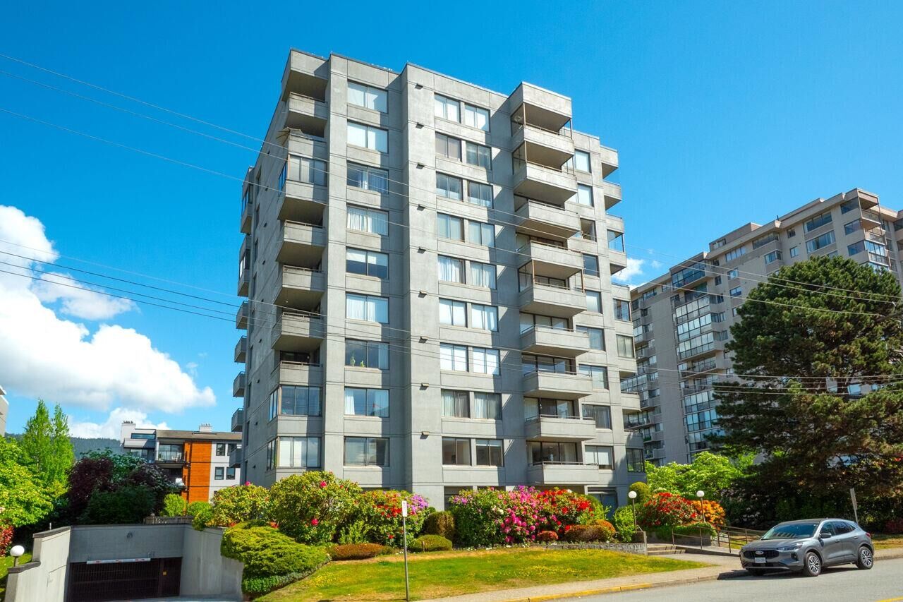 Property Photo:  1341 Clyde Avenue 701  BC V7T 1E8 
