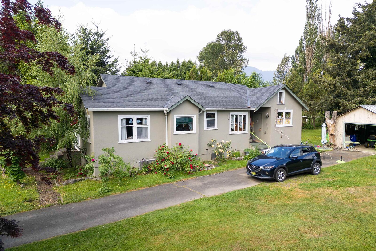 Property Photo:  41793 Yarrow Central Road  BC V2R 5G3 