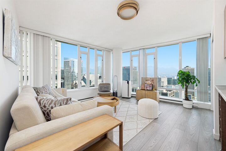610 Granville Street 3007 — photo 1