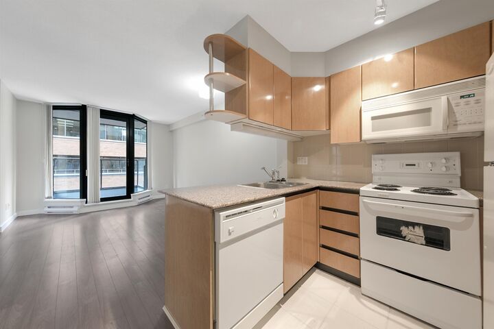 Property Photo:  1189 Howe Street 309  BC V6Z 2X4 
