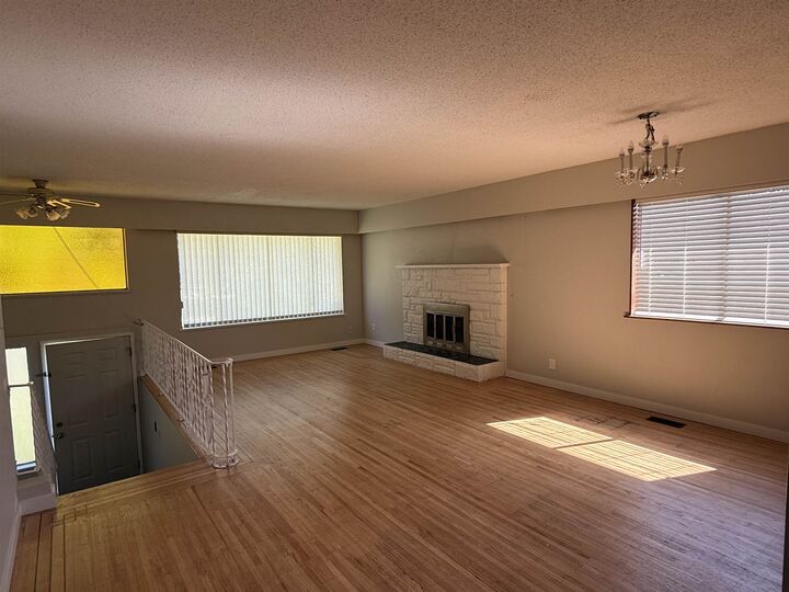 Property Photo: 3466 E 2nd Avenue BC V5M 1G6
