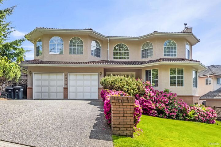 2828 Camrose Drive — photo 1