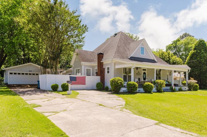 Property Photo:  107 E Sullenberger Avenue  AR 72104 