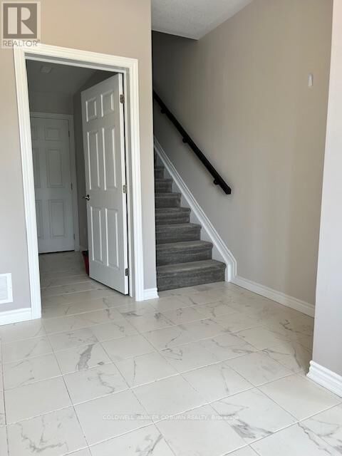 Property Photo:  162 Pictou Crescent  ON K2V 0R7 