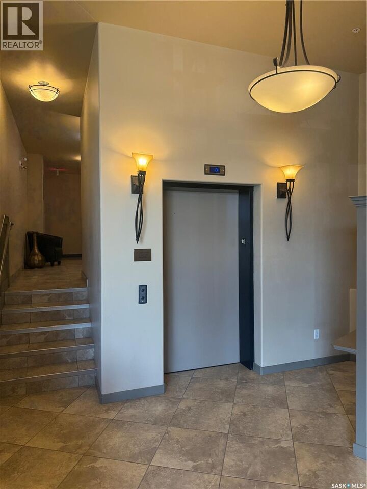 Property Photo:  128 2710 Main Street  SK S7H 0M3 