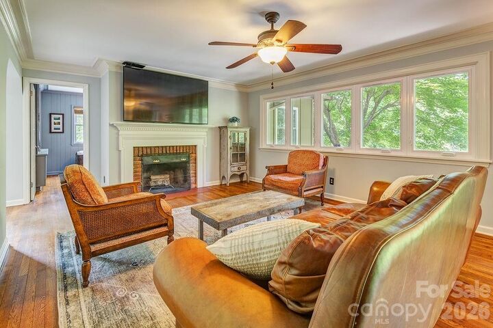 Property Photo:  35 Dogwood Road  NC 28804 