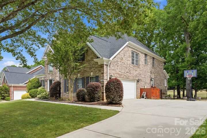 Property Photo:  10508 Devonshire Drive  NC 28078 