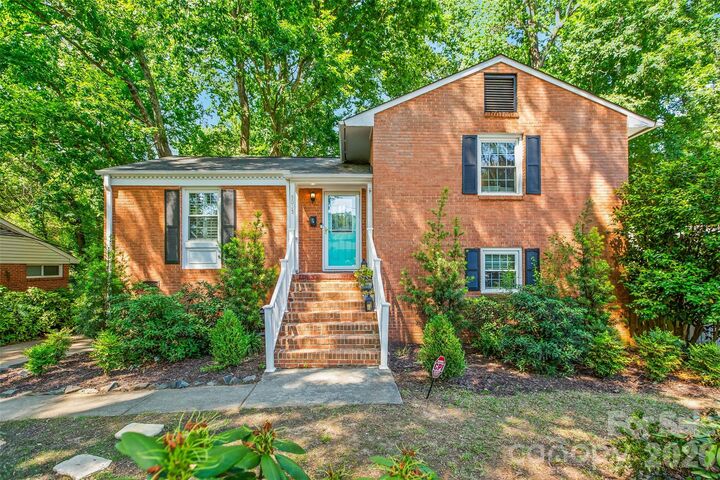 Property Photo:  5015 Murrayhill Road  NC 28210 