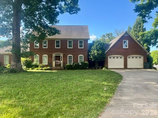 Property Photo:  411 8th Street SW  NC 28613 
