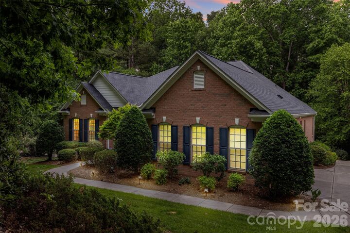 Property Photo:  101 Woodwinds Drive  NC 28120 