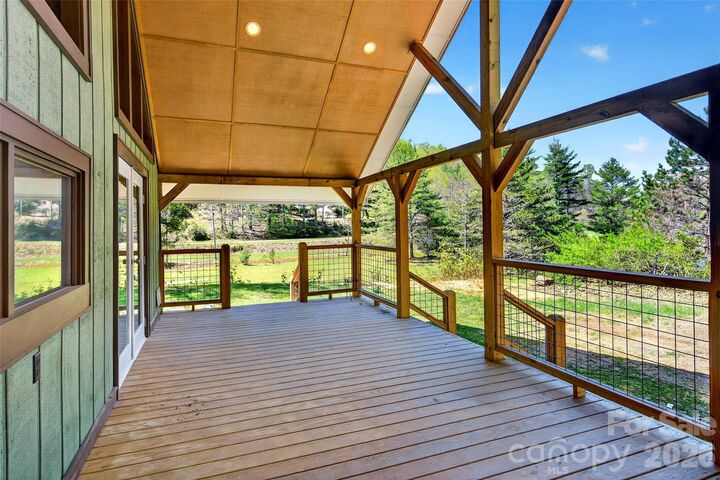 Property Photo: 1959 Jackson Town Road A NC 28777