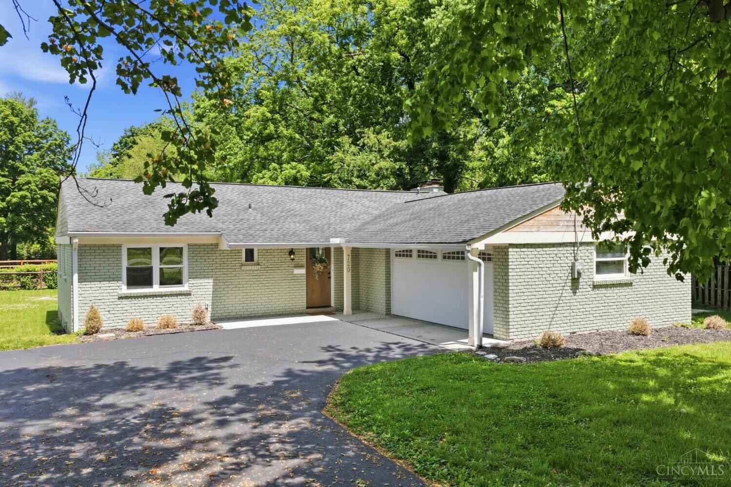 Property Photo: 720 Indian Hill Road OH 45174
