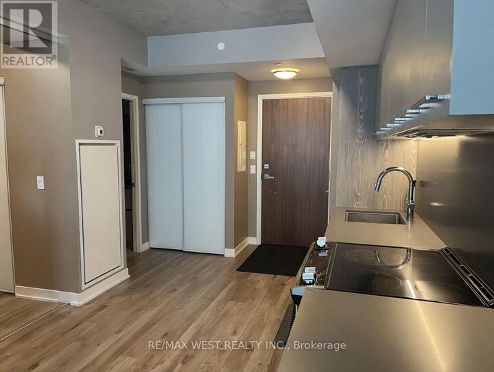 Property Photo:  30 Baseball Place 607  ON M6N 2N7 