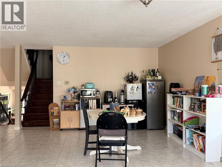 Property Photo:  622 Rummelhardt Drive  ON N2T 2K7 