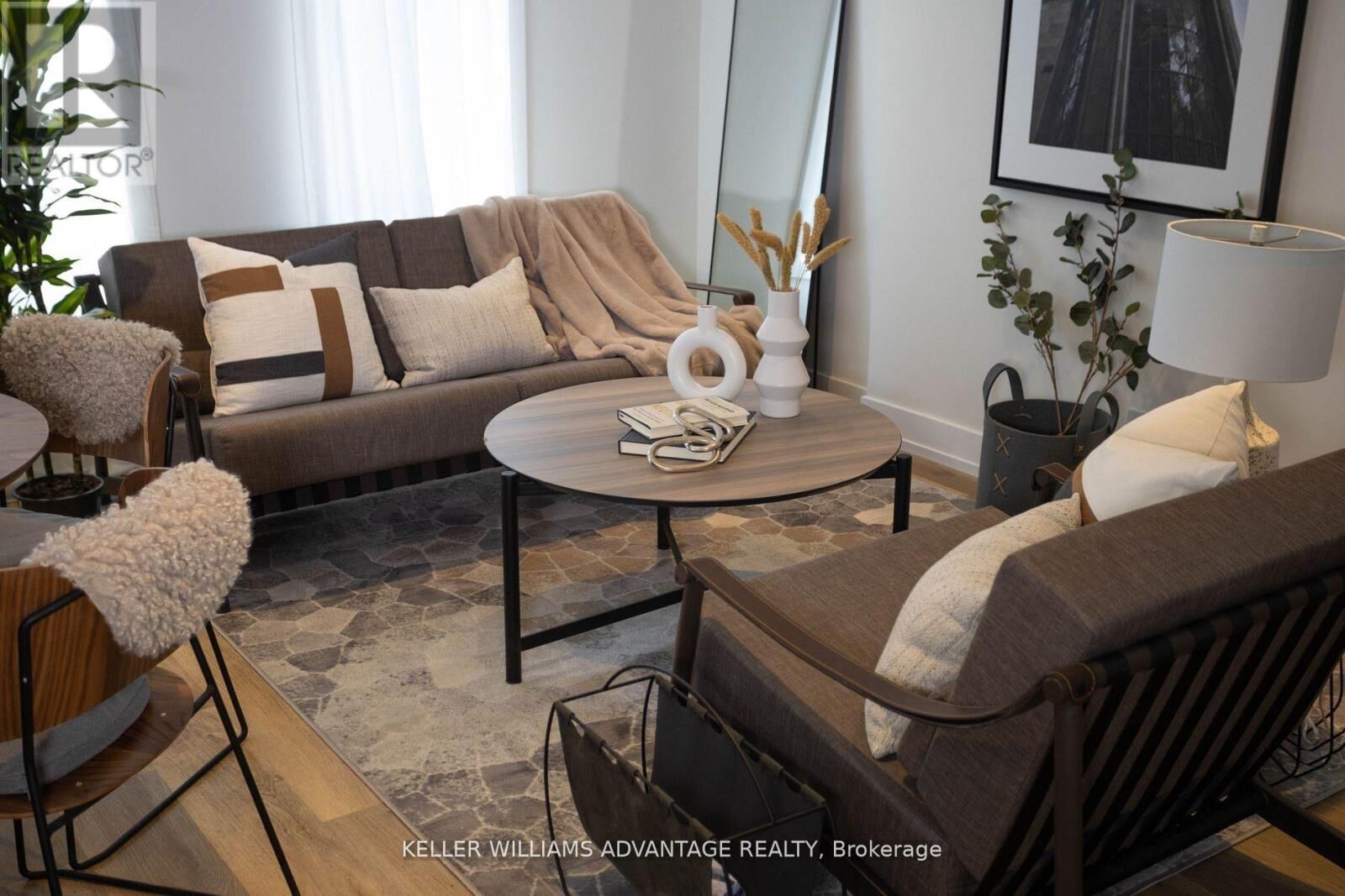 Property Photo:  12 Batavia Avenue Unit 3  ON M6N 4A2 
