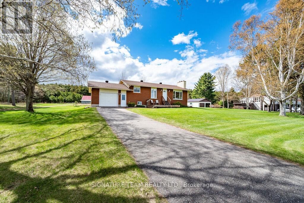 Property Photo:  1039 Lake Clear Road  ON K0J 1T0 
