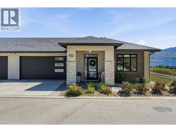 Property Photo:  1600 Goldenview Drive 10  BC V4T 1Y7 