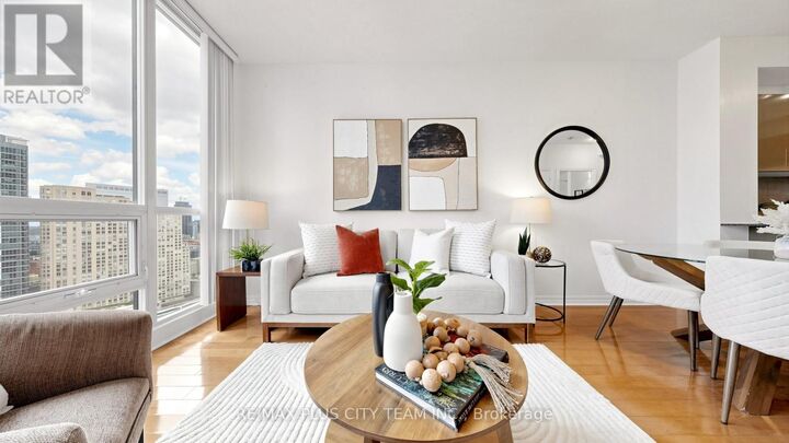 Property Photo:  16 Yonge Street 2604  ON M5E 2A1 