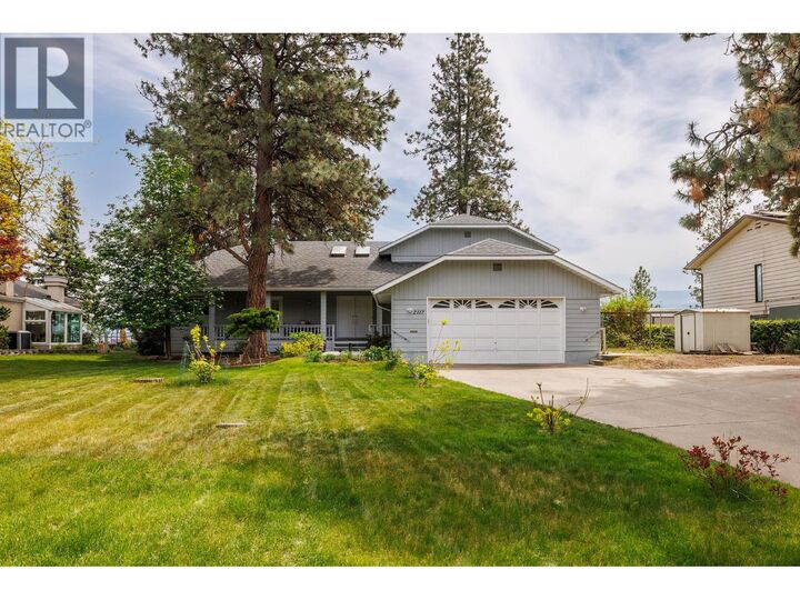 2117 Michelle Crescent — photo 1