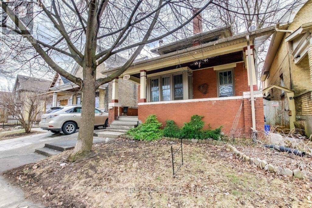Property Photo:  781 Dufferin Avenue  ON N5W 3J9 