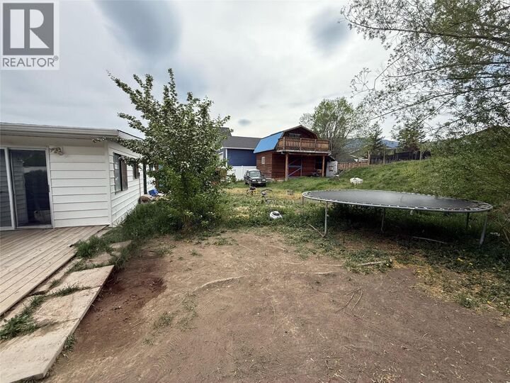 Property Photo:  1417 Fir Avenue  BC V1K 1L1 