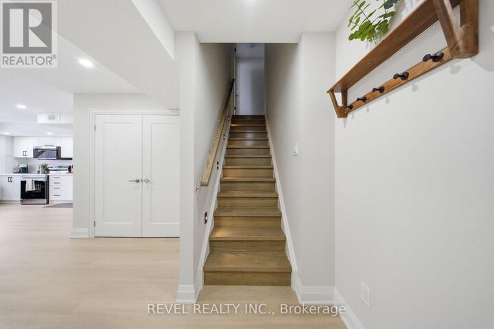 Property Photo:  69 Pine Gate Place  ON L1R 0S2 