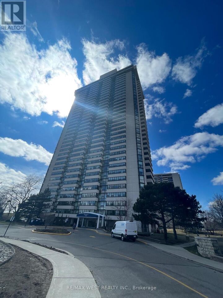 Property Photo:  3303 Don Mills Road 2905  ON M2J 4T6 