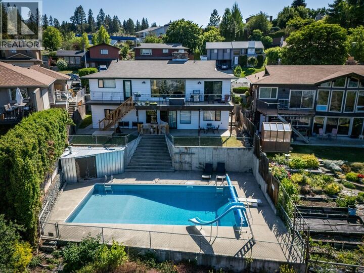 Property Photo:  356 Gleneagles Drive  BC V2E 1Z4 
