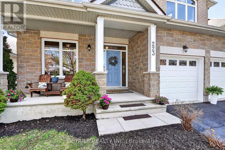 Property Photo:  223 Flodden Way  ON K2G 7E1 