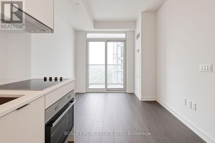 Property Photo:  195 Redpath Avenue Lph13  ON M4P 0E4 