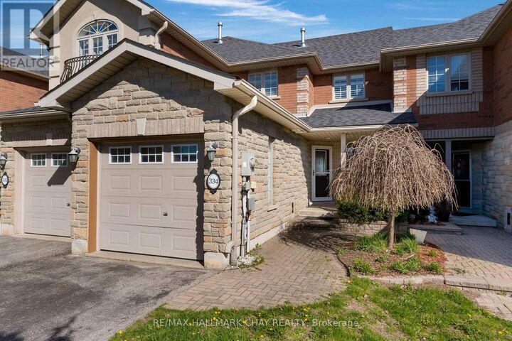 Property Photo:  334 Cundles Road East  ON L4M 7E5 