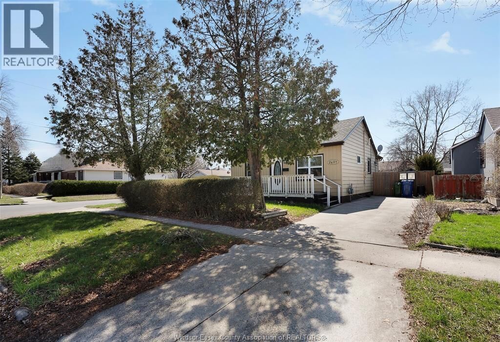 Property Photo:  2497 Chandler  ON N8W 4A7 