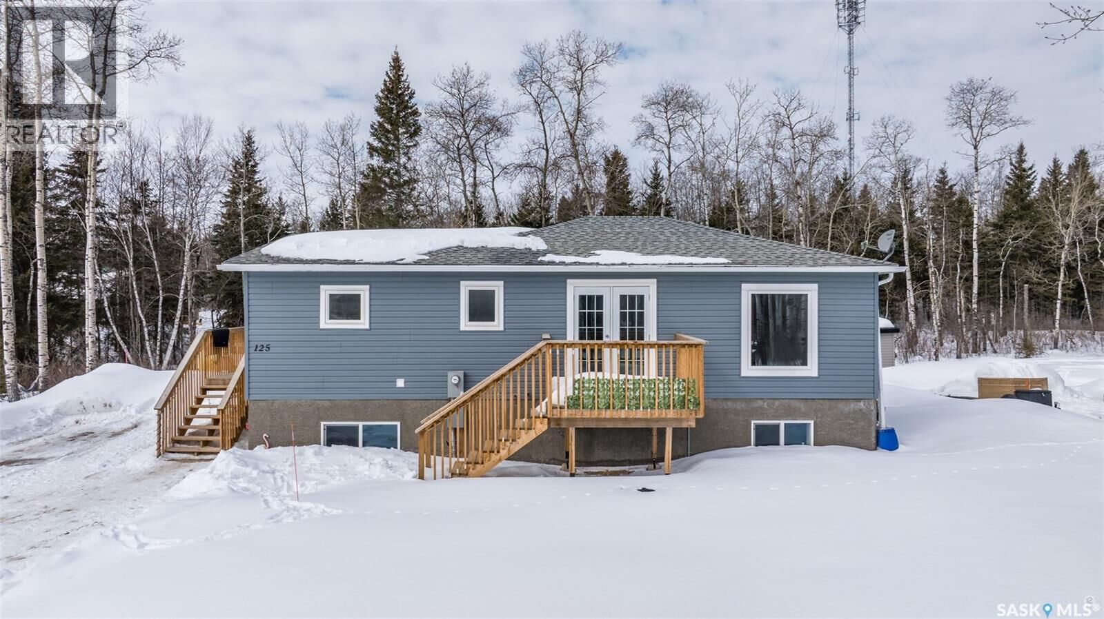 Property Photo:  125 Central Avenue S  SK S0J 0N0 