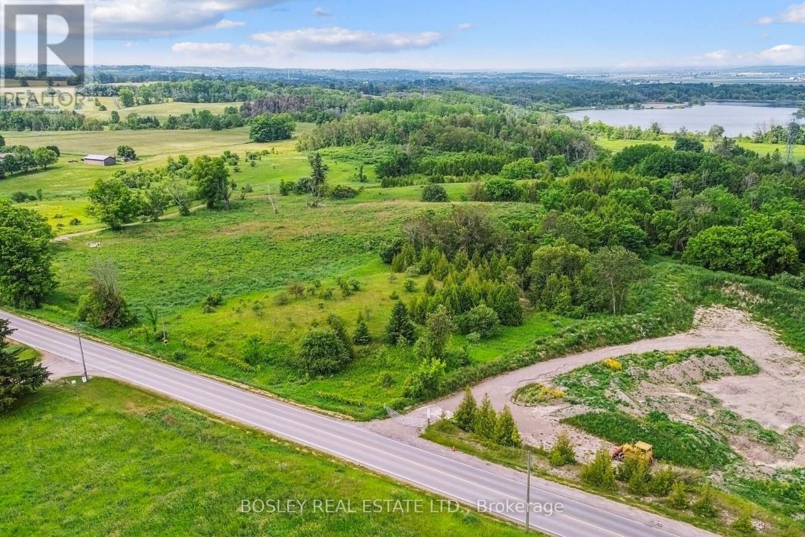 Property Photo:  18156 Dufferin Street  ON L3Y 4V9 