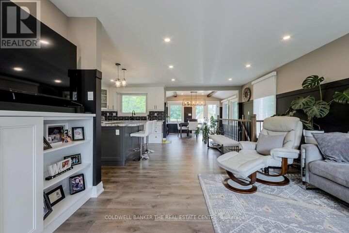 Property Photo:  15 Blue Jay Boulevard  ON L0E 1N0 