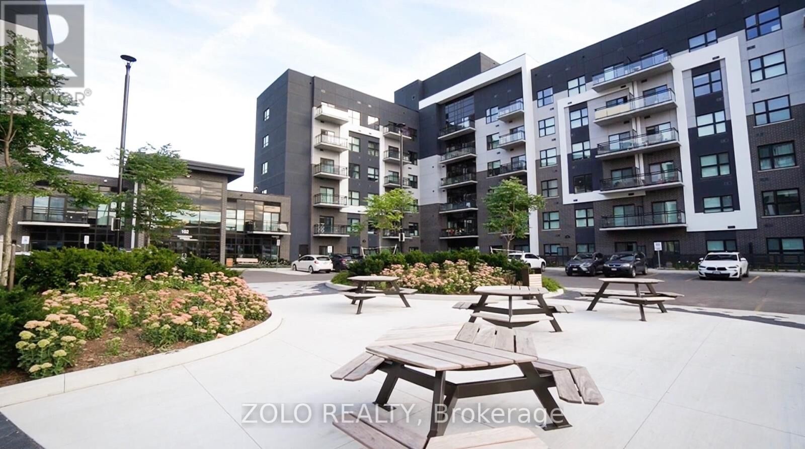 Property Photo:  102 Grovewood Common 634  ON L6H 0X2 