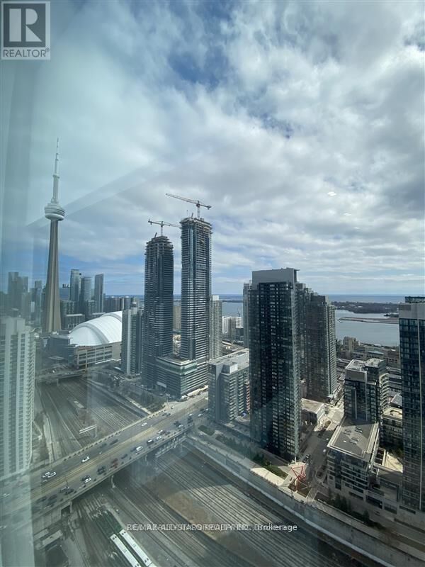 Property Photo:  470 Front Street West 3513  ON M5V 0V6 