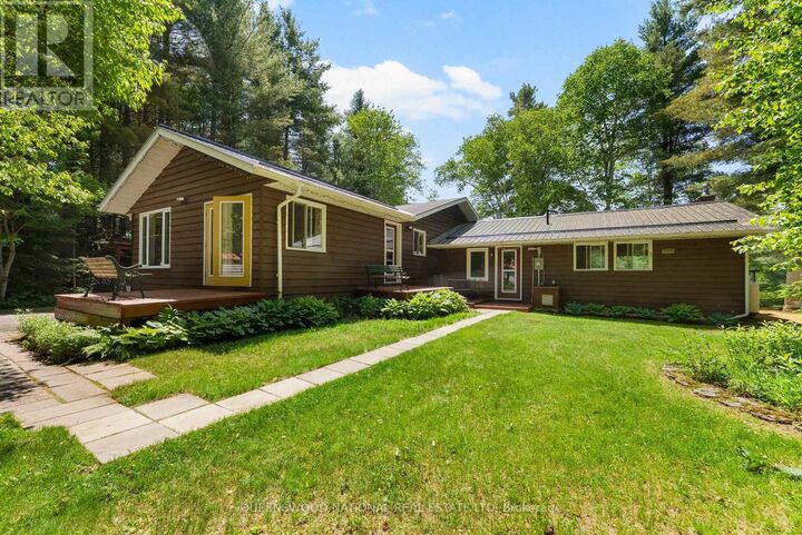 Property Photo:  618 River Road  ON K0J 1B0 