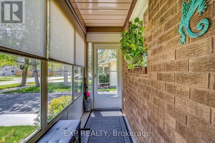 Property Photo:  277 Station Street  ON N0M 2K0 