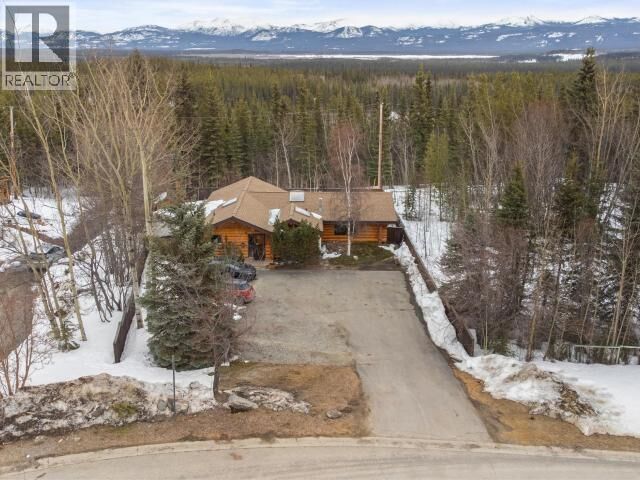 Photo de la propriété:  106 Crag Road  YT Y1A 5C1 