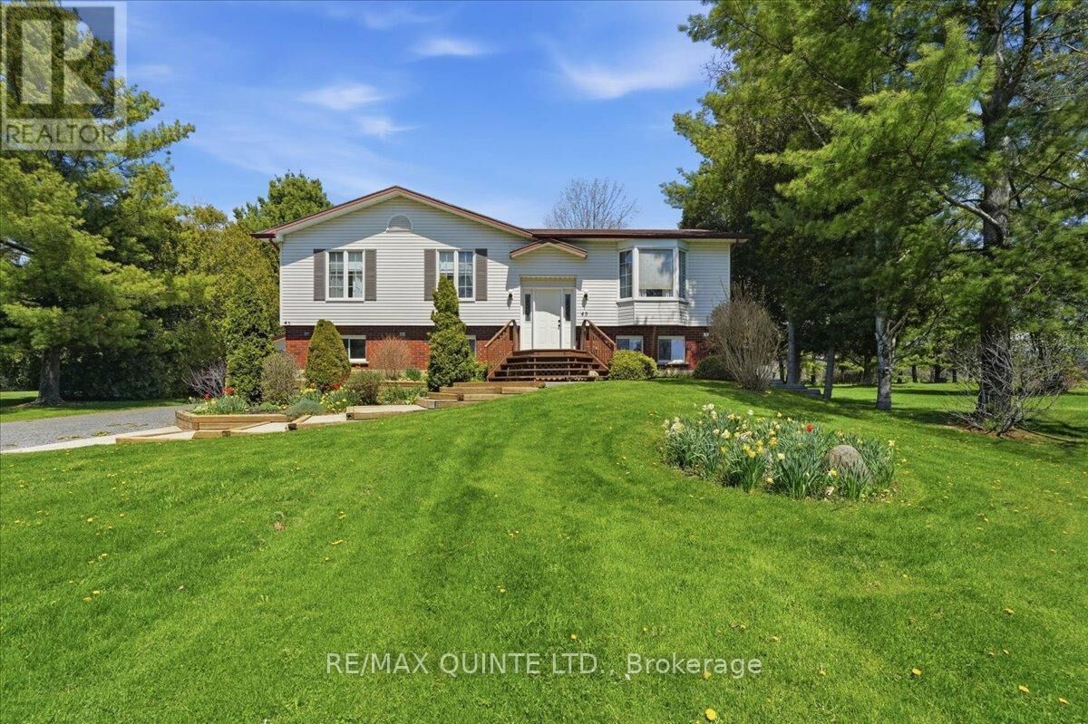 Property Photo:  45 Shannon Road  ON K0K 1G0 
