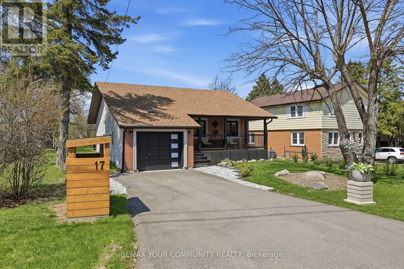 Property Photo:  17 St. Clair Street  ON L9Y 5N5 