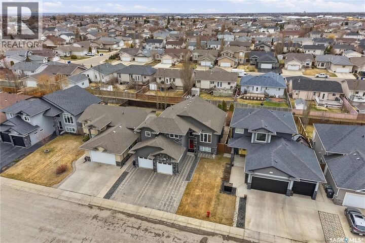 Property Photo:  613 Redwood Crescent  SK S0K 4S2 