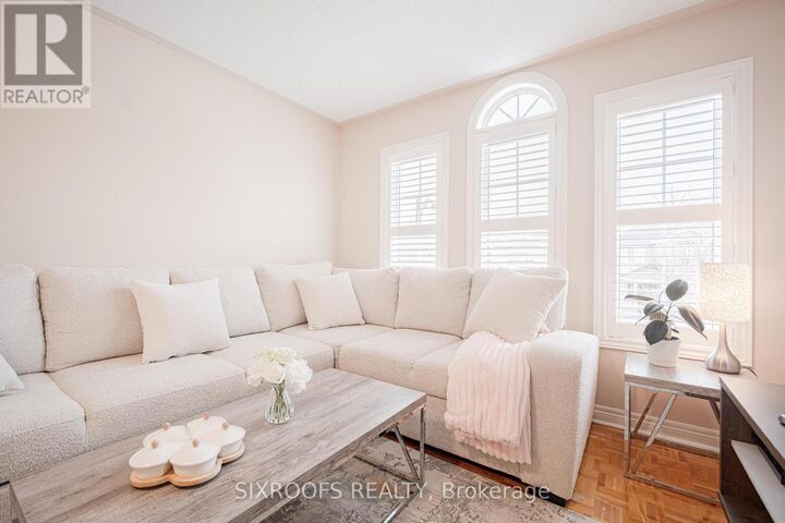 Property Photo:  23 San Vito Drive Upper  ON L4H 2S9 