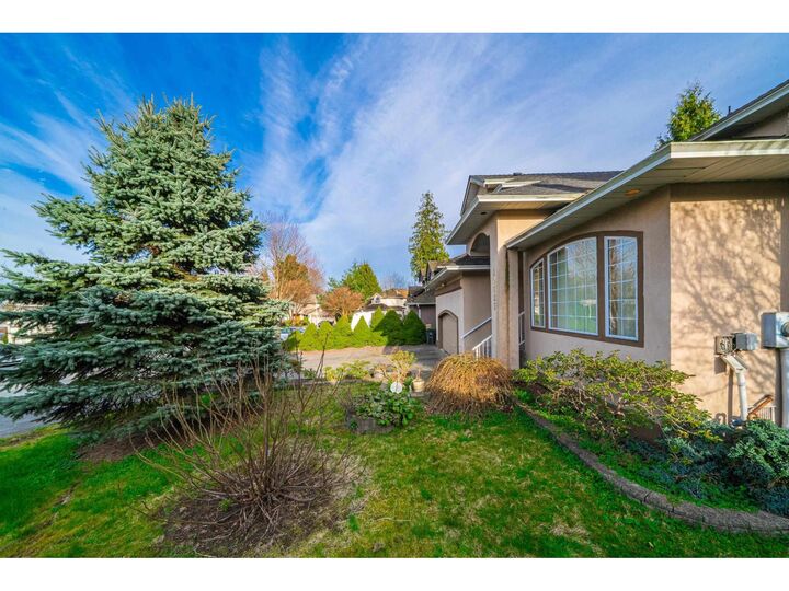 Property Photo:  10123 157 Street  BC V4N 4S3 