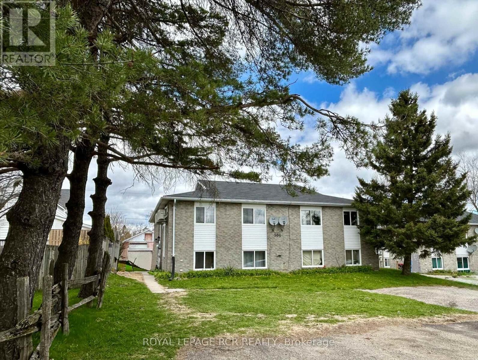 Property Photo:  504 Andrew Street  ON L9V 2Z1 